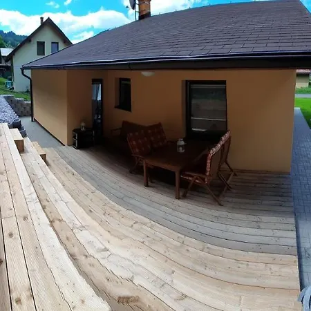 Líšný 105 Celý Nový Dům Se Zahradou U Jizery A Cyklo-stezky New House By Jizera River&bicycle Path Prázdninový dům