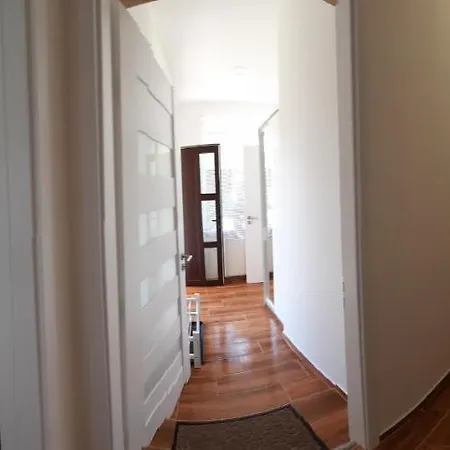 Líšný 105 Celý Nový Dům Se Zahradou U Jizery A Cyklo-stezky New House By Jizera River&bicycle Path Prázdninový dům Zelezny Brod