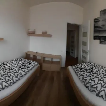 Líšný 105 Celý Nový Dům Se Zahradou U Jizery A Cyklo-stezky New House By Jizera River&bicycle Path * Zelezny Brod