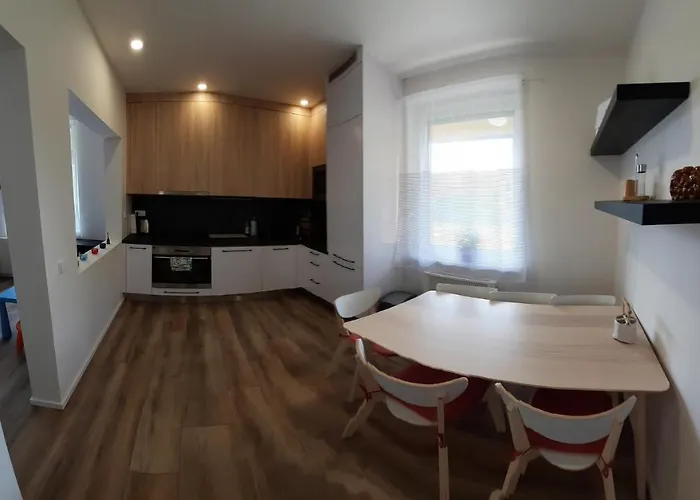 Lisny 105 Cely Novy Dum Se Zahradou U Jizery A Cyklo-stezky New House By Jizera River And Bicycle Path *